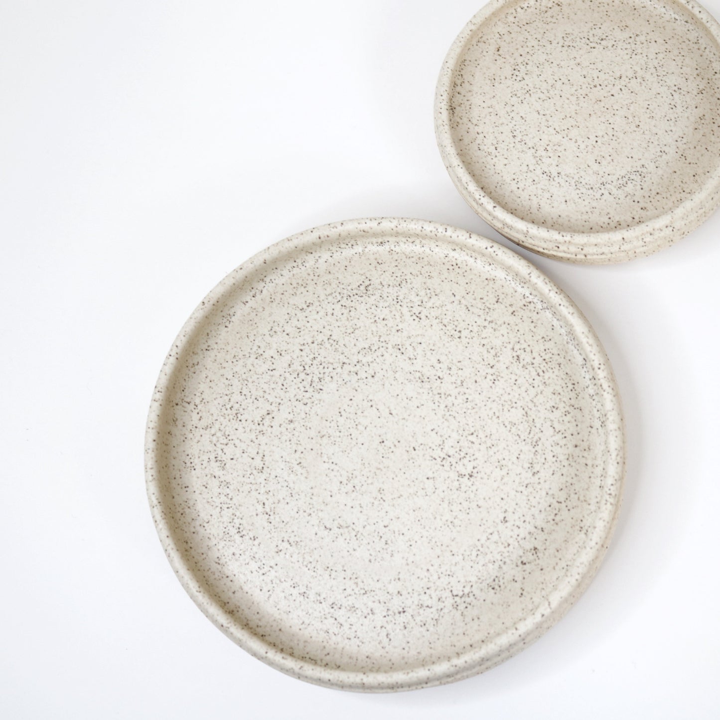 HUNNY DINNER PLATES Almond Spice (Set of two pieces) - Fluent Trends