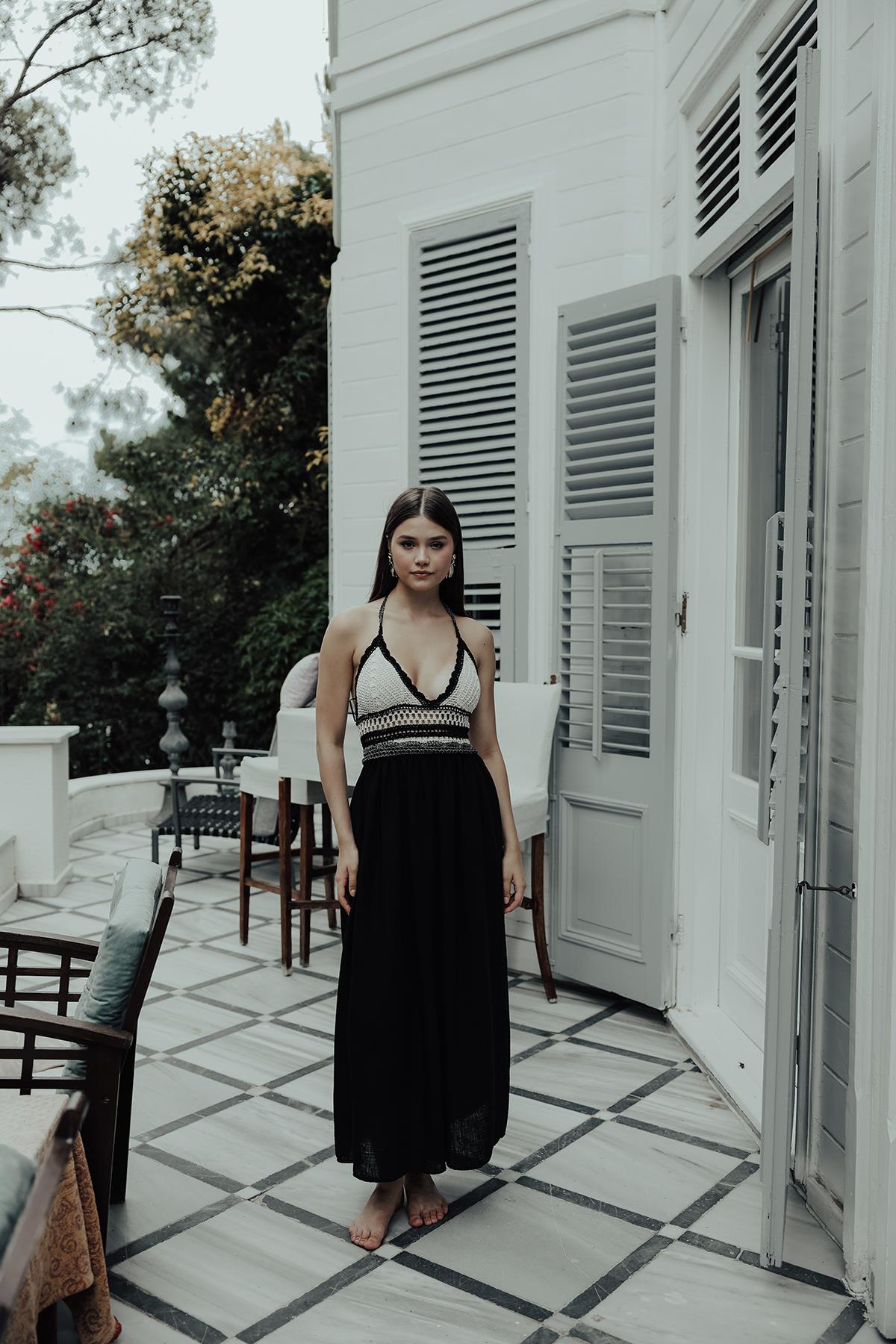 Rey Lace Dress — Black Soléa