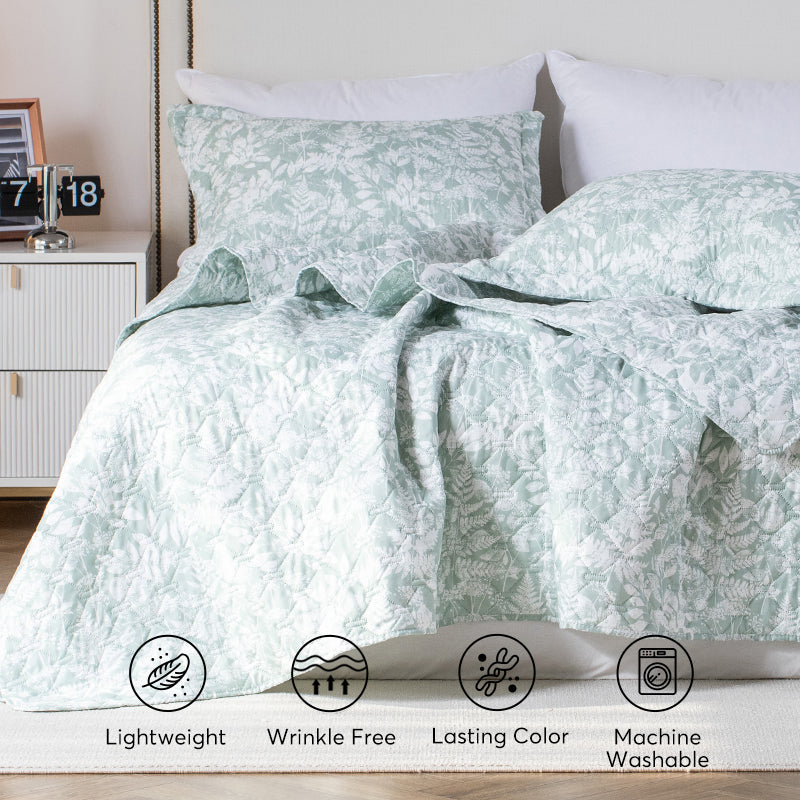Kasentex Lightweight Botanical Green Floral Quilt Set - Light All Season Bedding, Room Decor, Graduation Gifts Kasentex