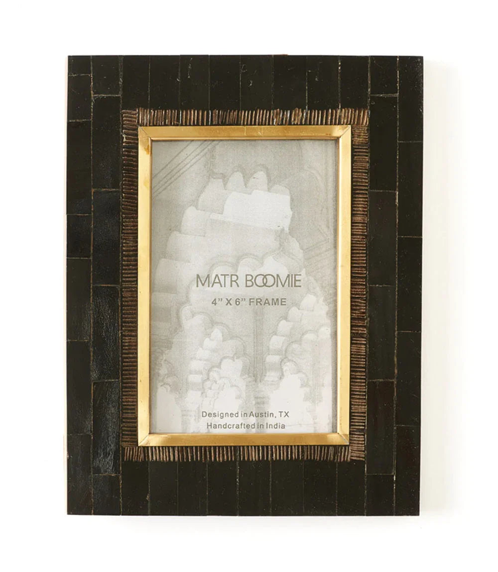 Andhera 4x6 Black Picture Frame - Hand Carved Horn, Brass Inlay - Fluent Trends