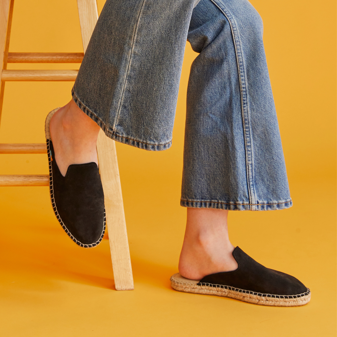 Lamu Mule - Black Powered by People