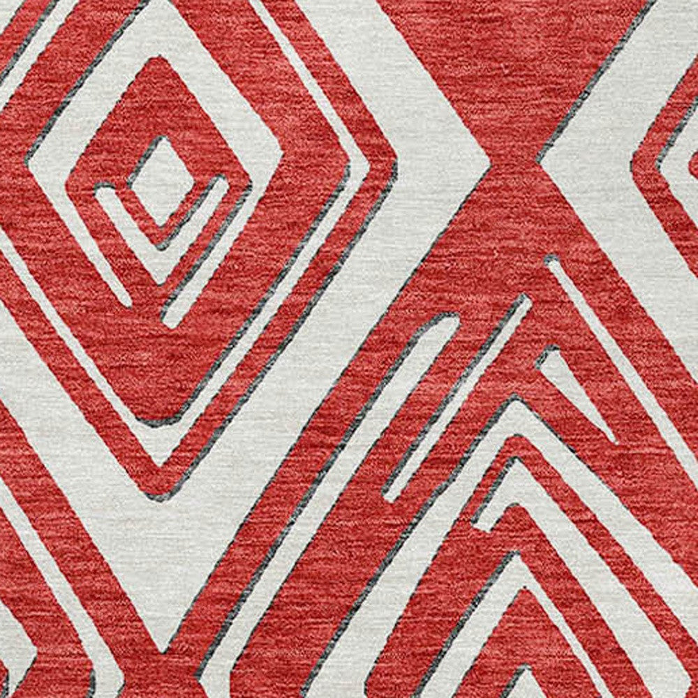 8' Red And Ivory Round Geometric Washable Indoor Outdoor Area Rug