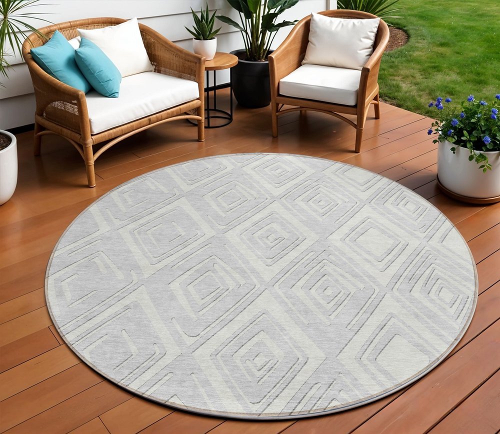 8' Silver And Ivory Round Geometric Washable Indoor Outdoor Area Rug HomeRoots