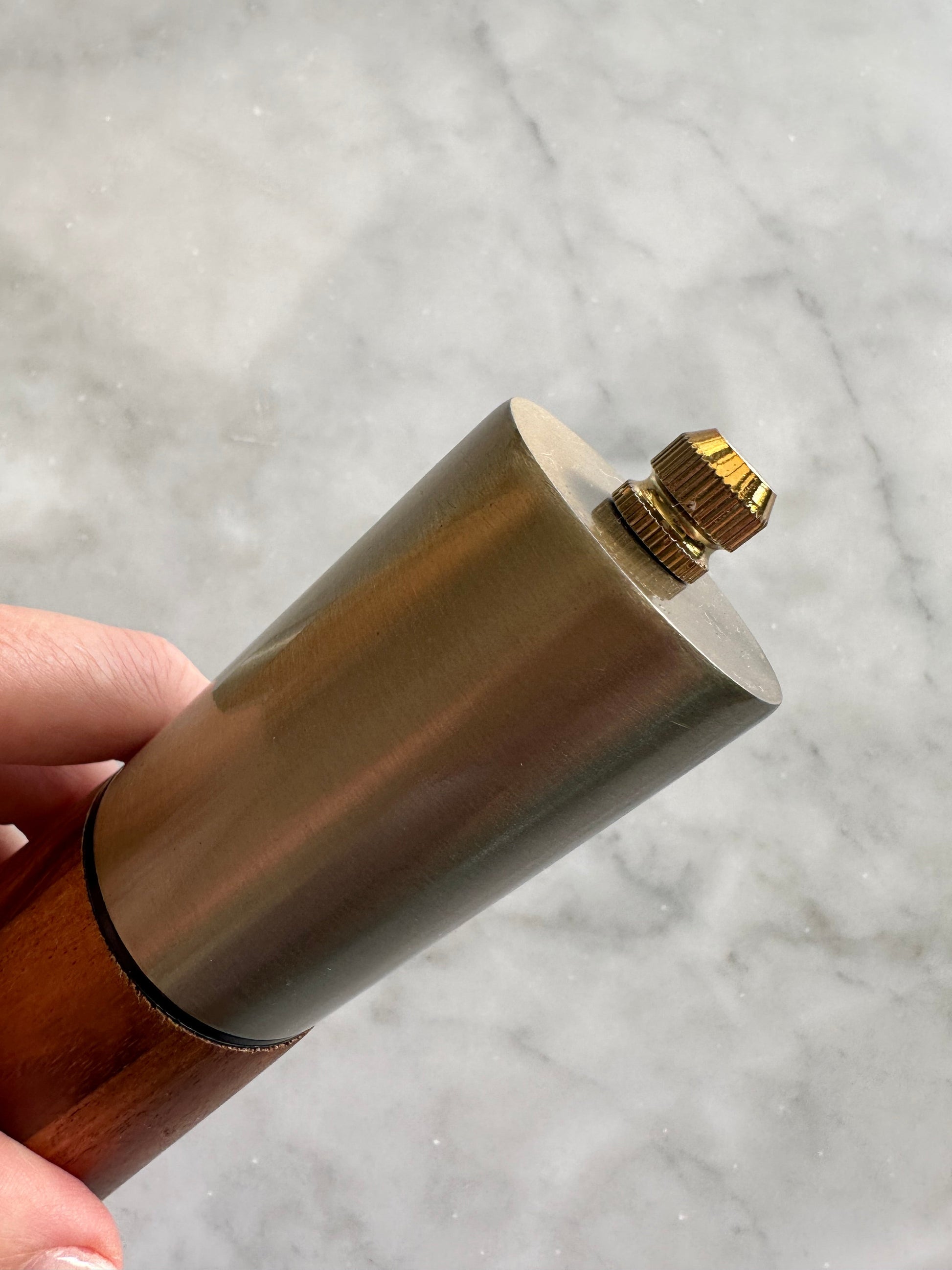 Acacia Wood Salt & Pepper Grinders - Fluent Trends