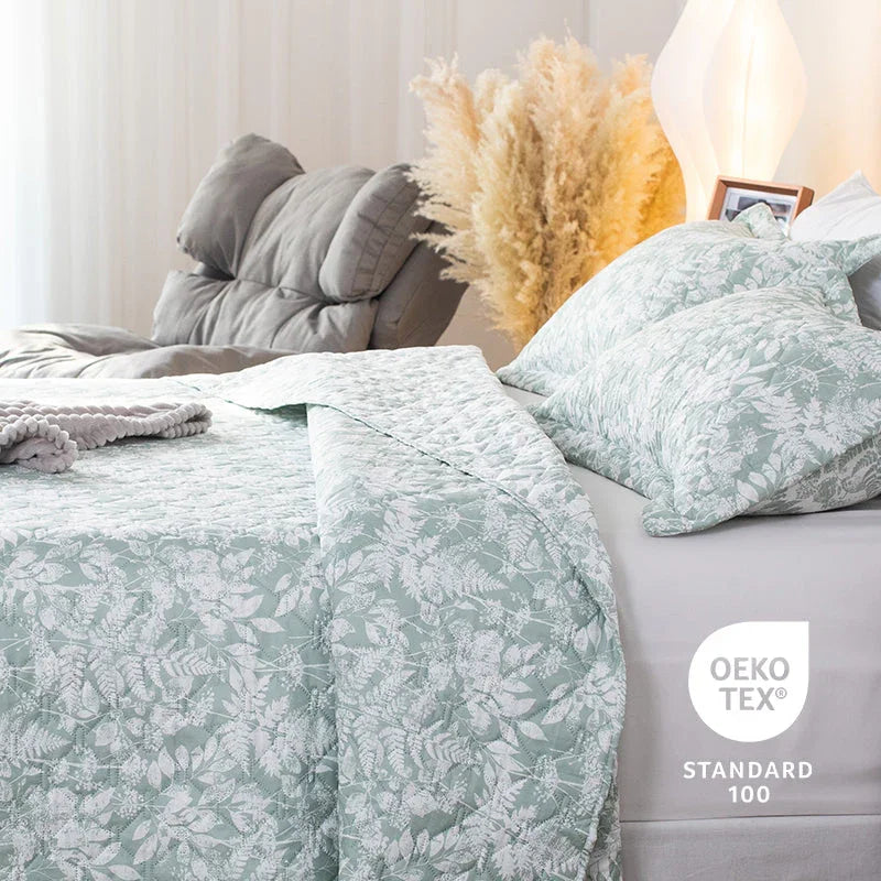 Kasentex Lightweight Botanical Green Floral Quilt Set - Light All Season Bedding - Fluent Trends