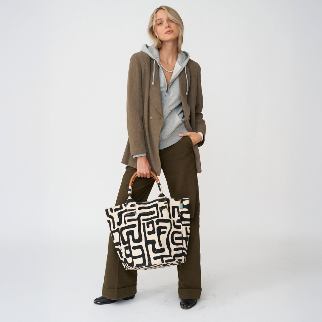 Weekender Bag - Black Kuba Powered by People