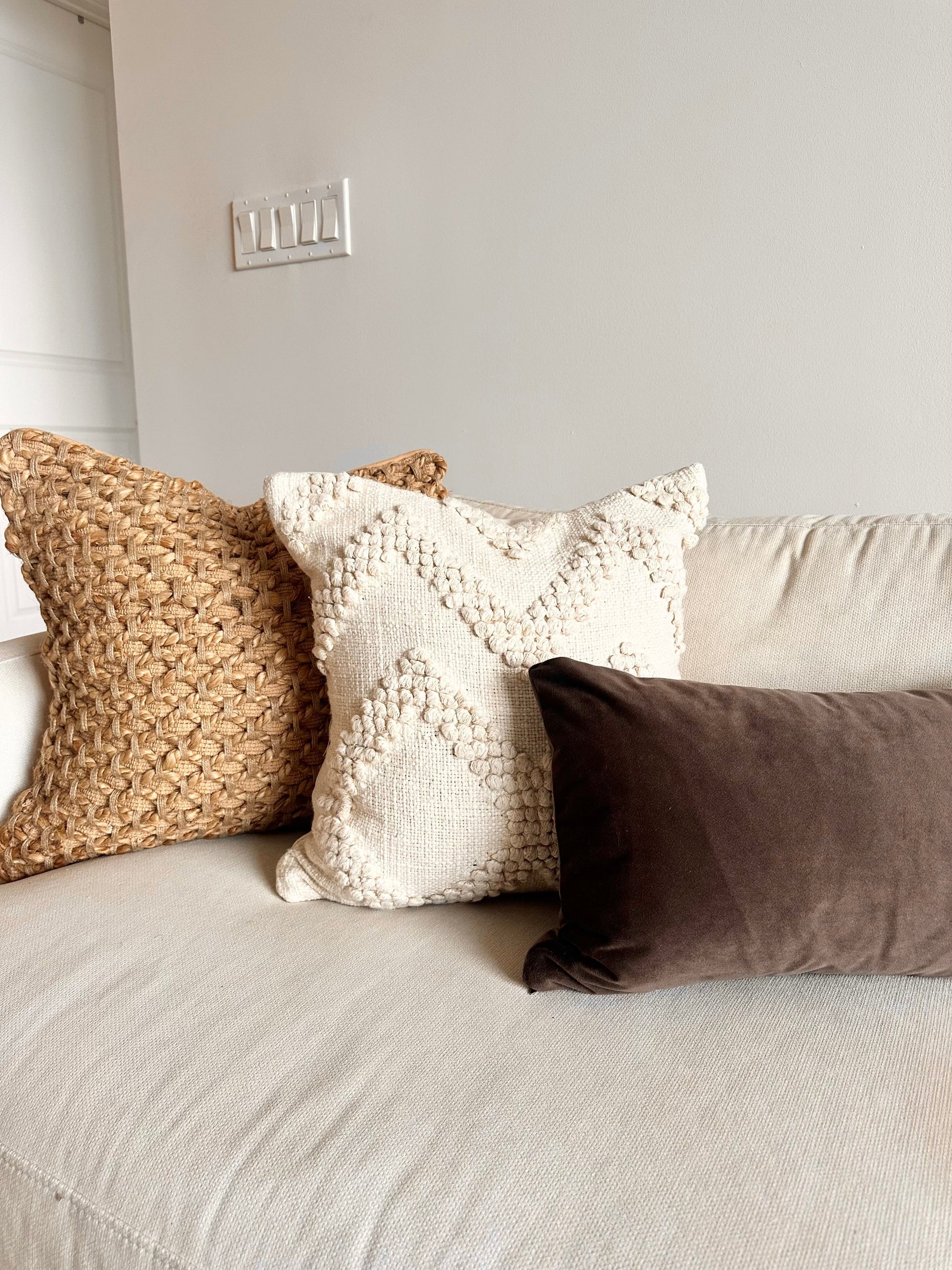Hardin Velvet Lumbar Pillow Cover - Fluent Trends