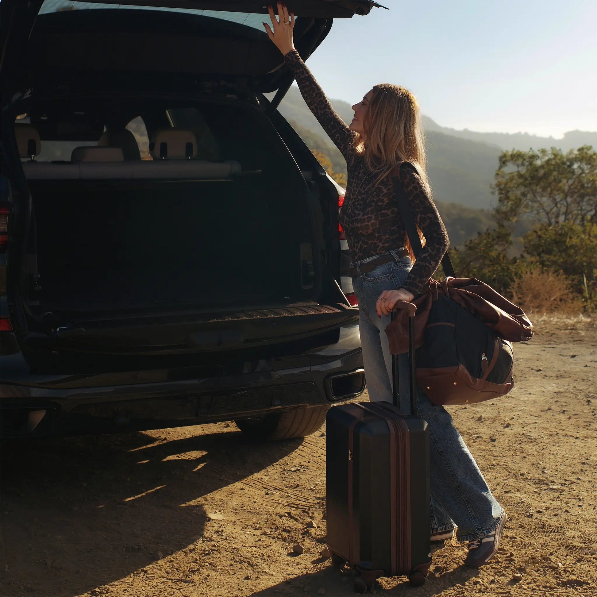 Luxe Journey 30L Weekender Duffel Bag - Fluent Trends