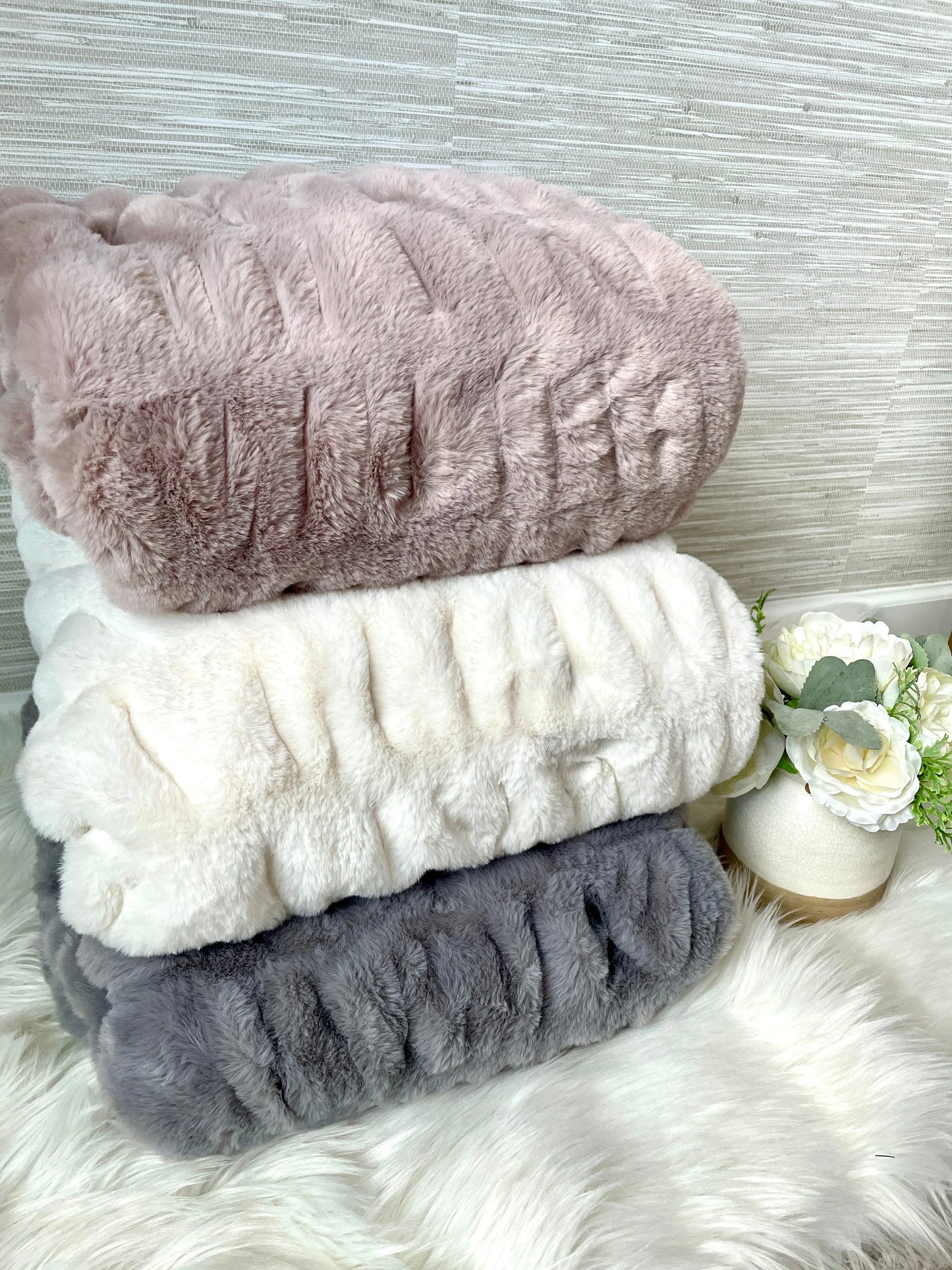 Blush Faux Fur Blanket - Large: 60"x72" - Fluent Trends