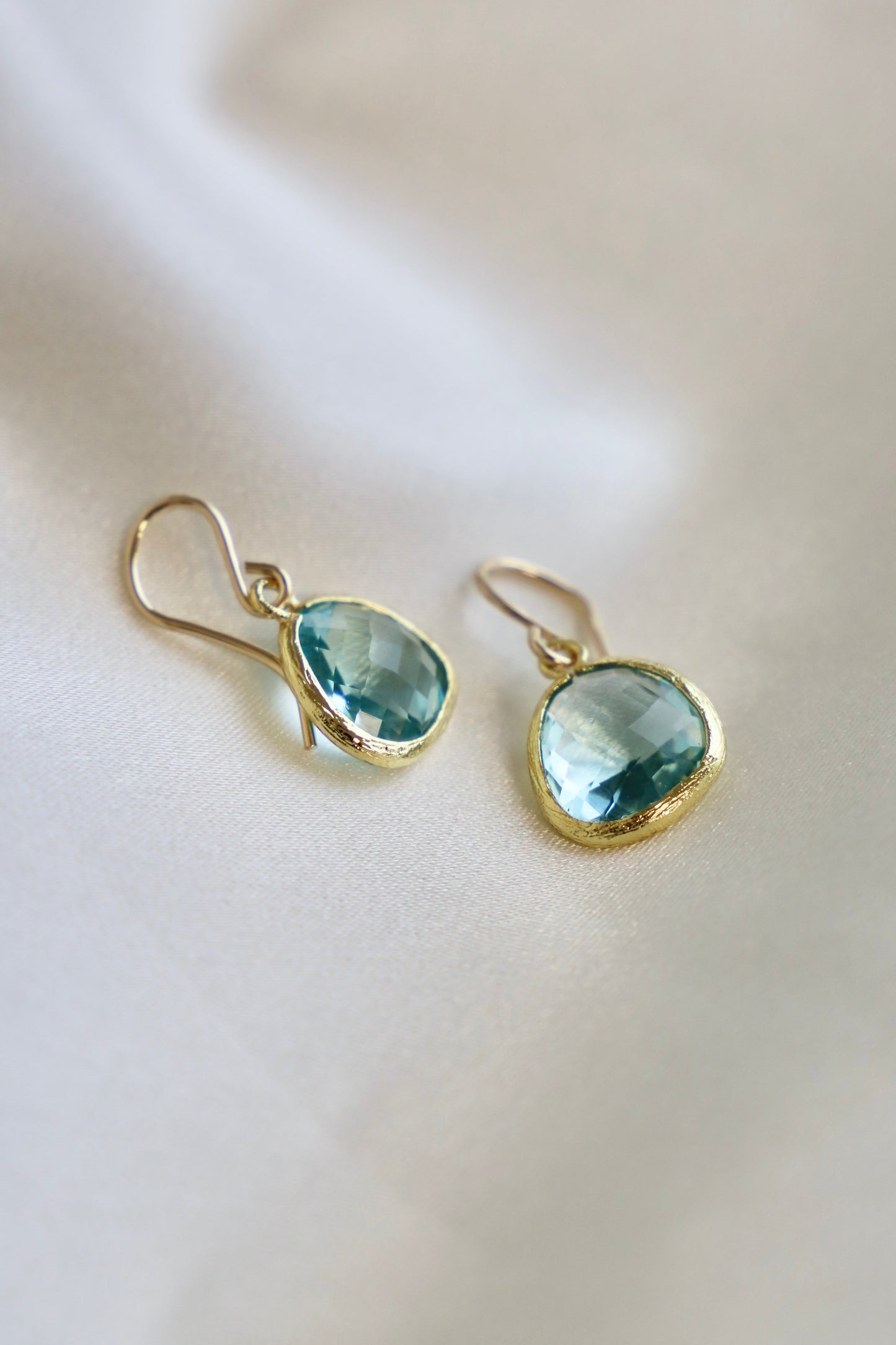 MEDIUM AQUAMARINE BEZEL EARRINGS - Fluent Trends