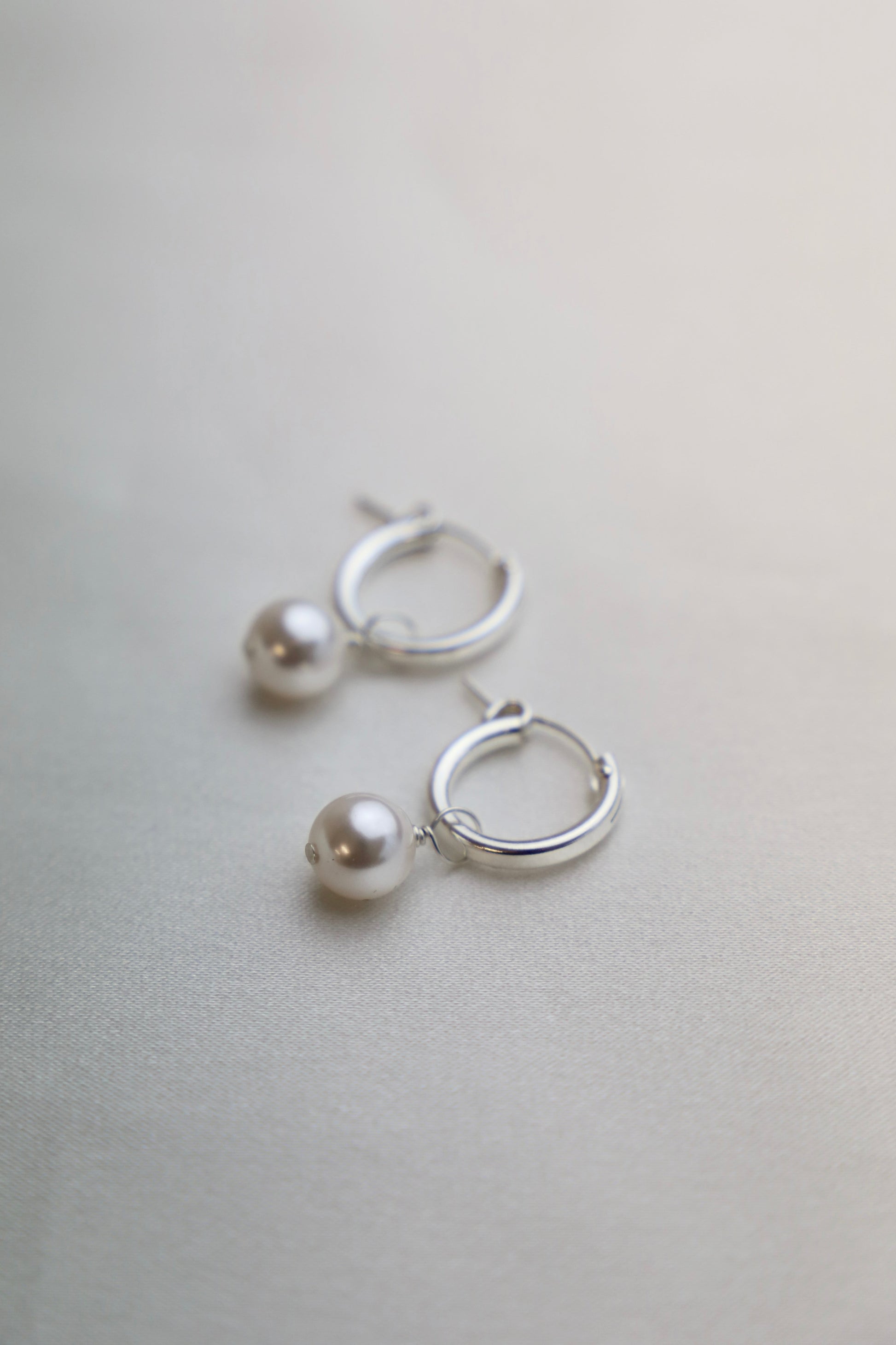 AUDREY PEARL HOOP EARRINGS-SILVER - Fluent Trends