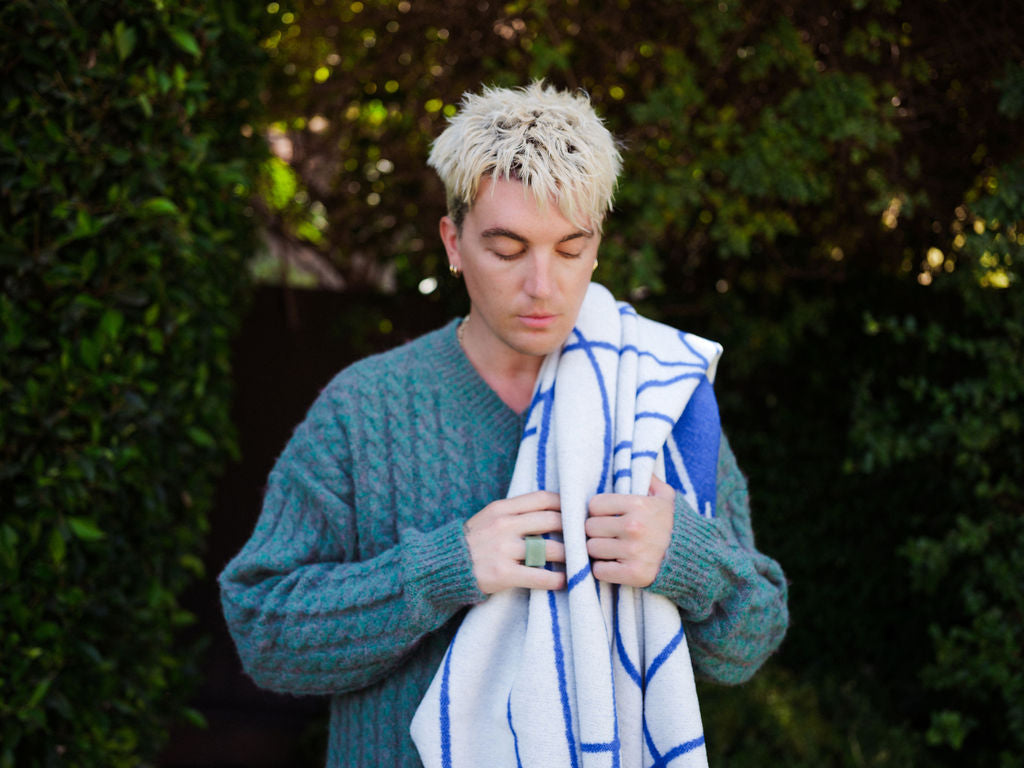 Lany Blanket - Fluent Trends