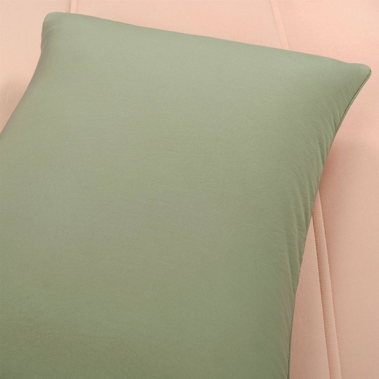 Twin/XL Soft Lightweight Reversible Quilted Comforter Set in Green/Pink Melrose Home Design