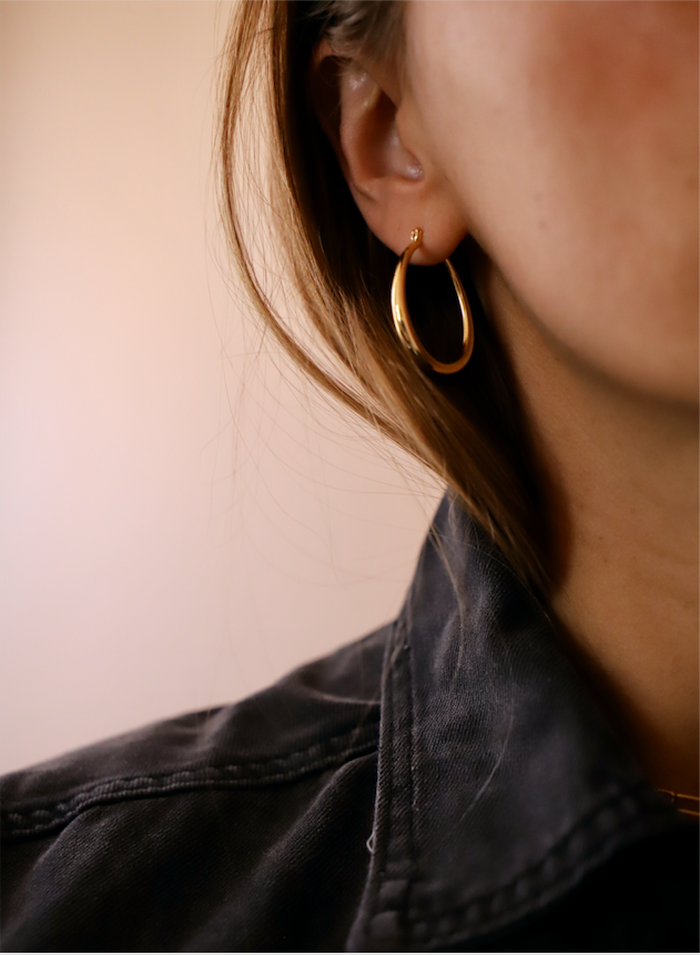 LARGE TEARDROP HOOP EARRINGS - Fluent Trends