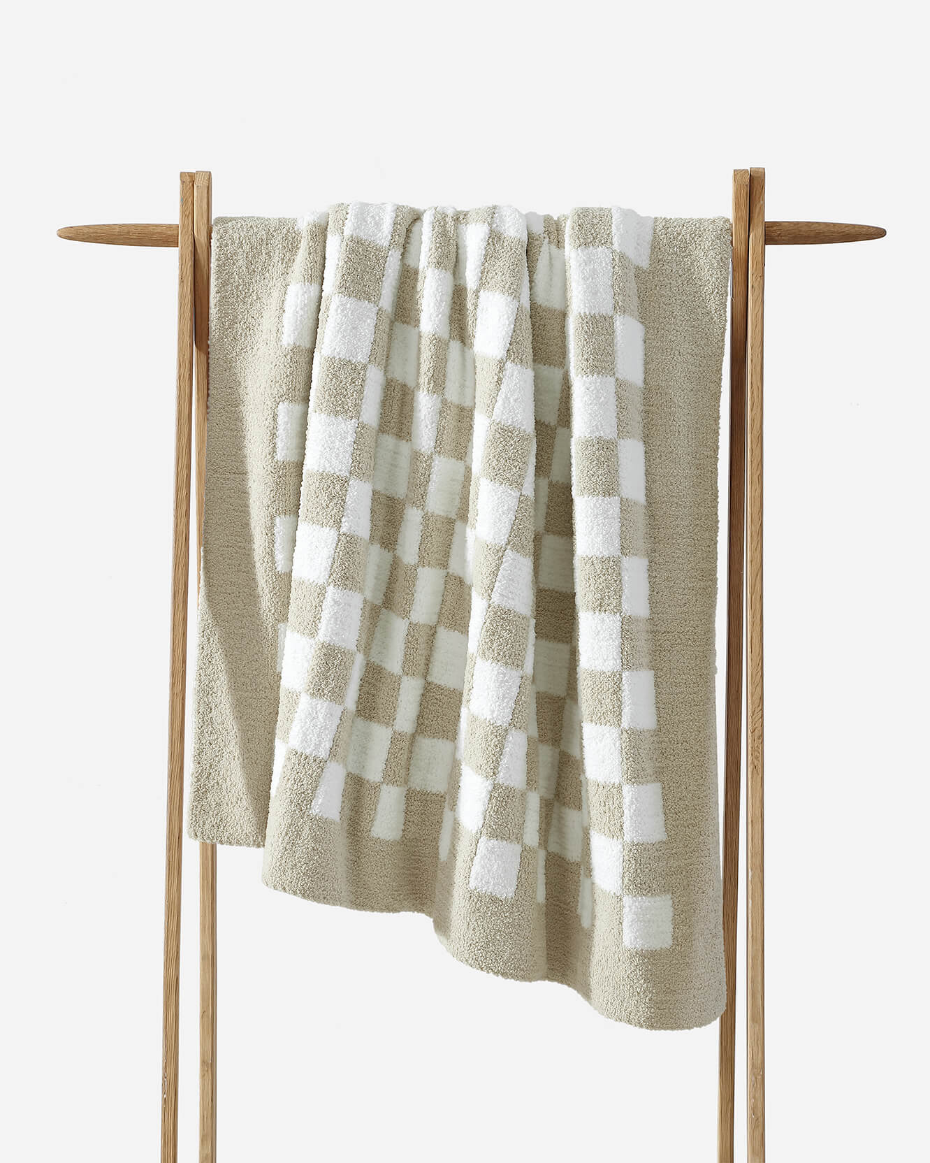 Checkerboard Throw - Fluent Trends