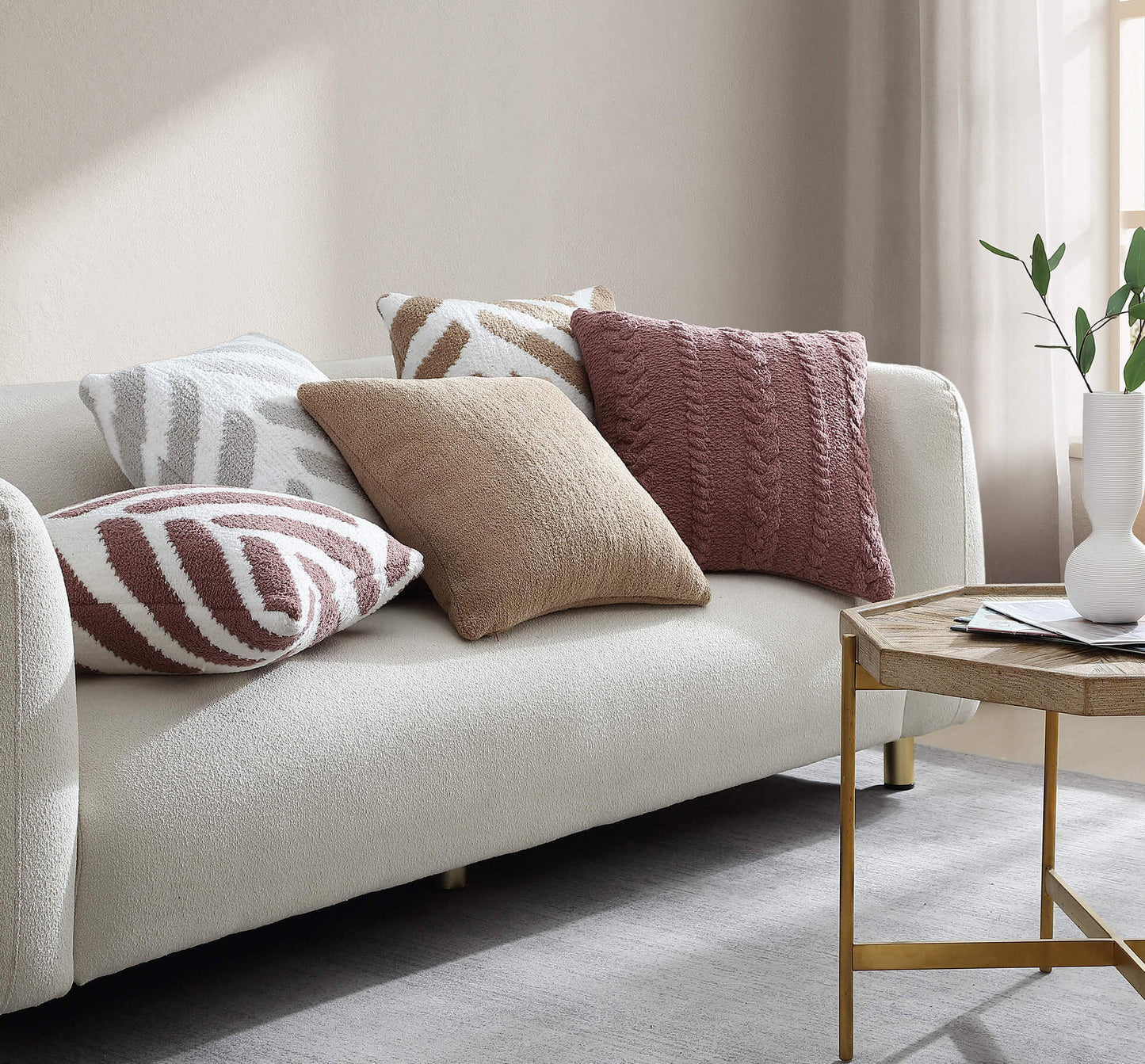 Snug Throw Pillow Sunday Citizen