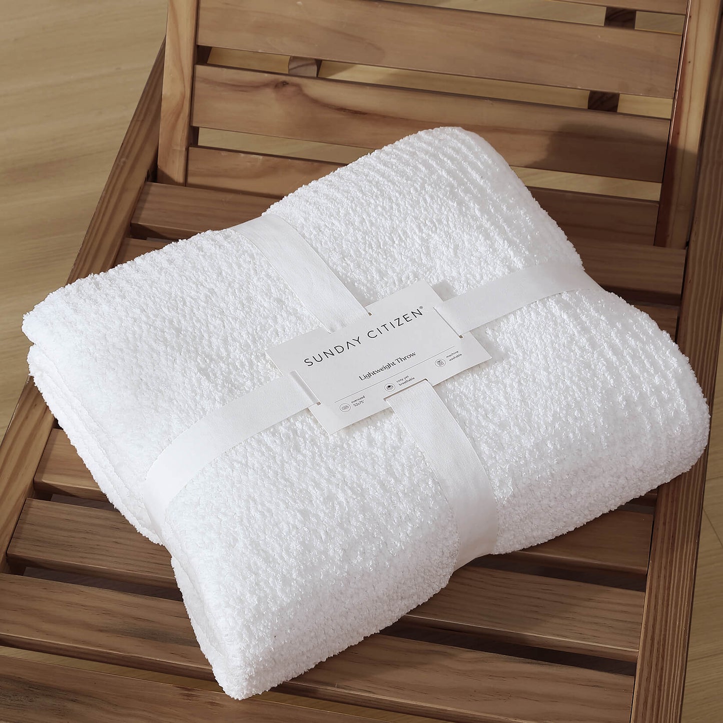 Snug Throw Sunday Citizen
