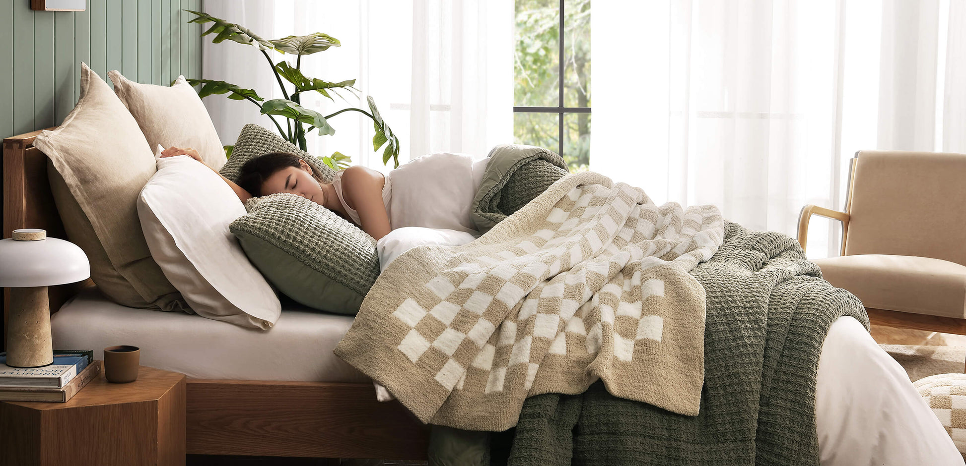 Checkerboard Throw - Fluent Trends