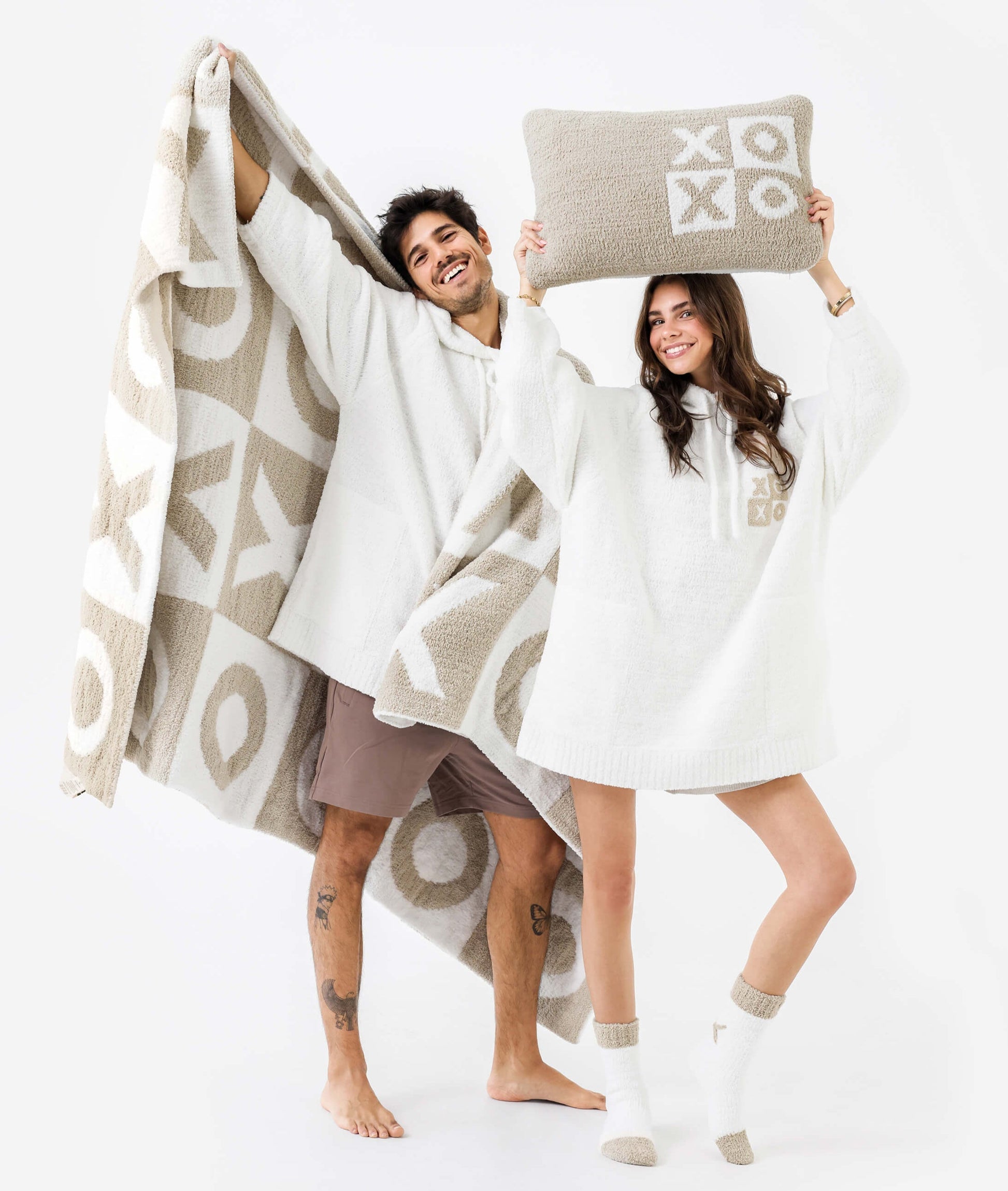 XO Checkerboard Throw - Fluent Trends