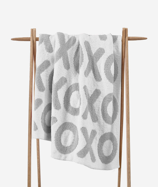 XOXO Throw - Fluent Trends
