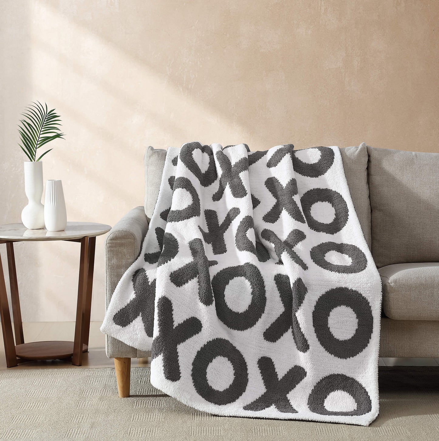 XOXO Throw Sunday Citizen