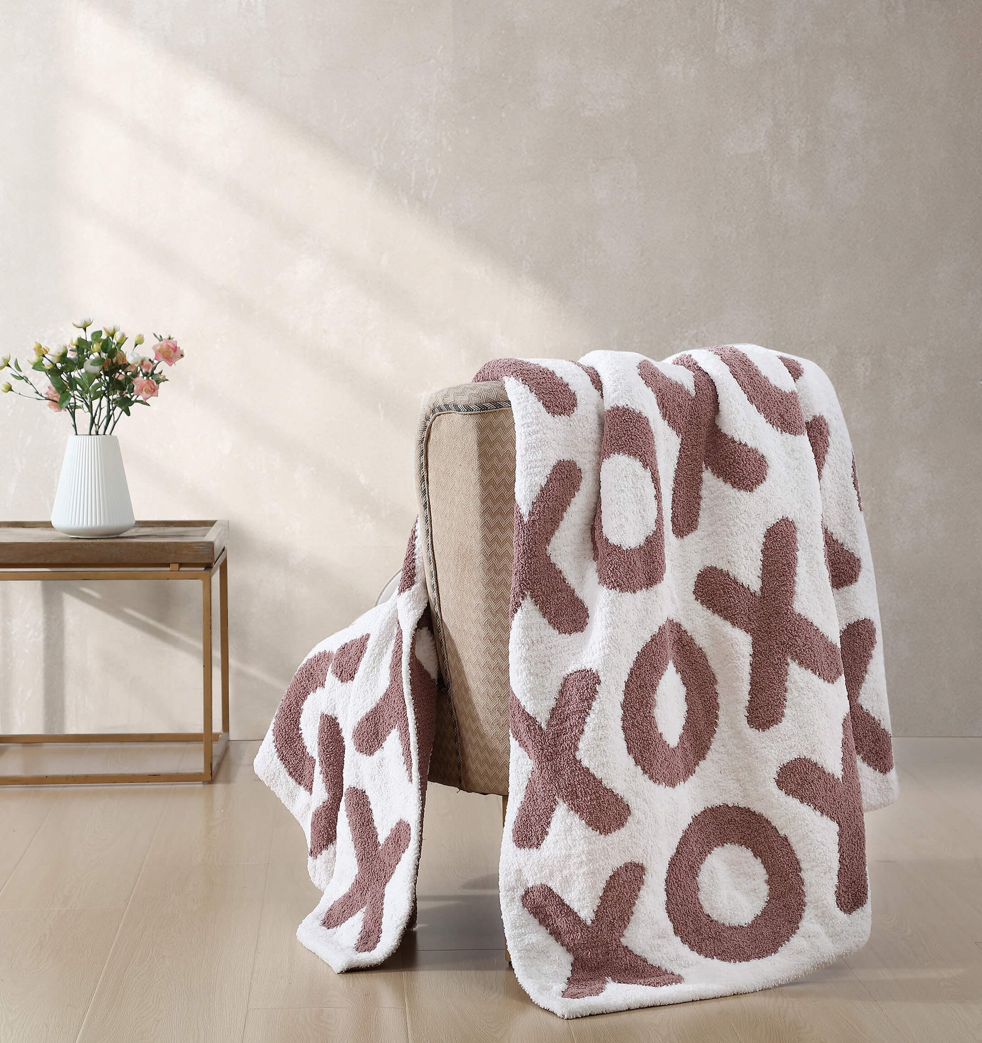 XOXO Throw - Fluent Trends