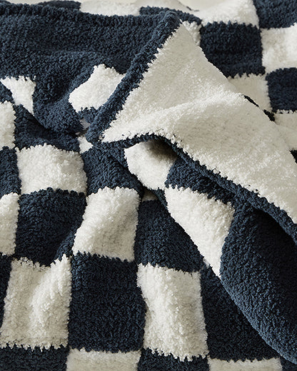 Checkerboard Throw - Fluent Trends