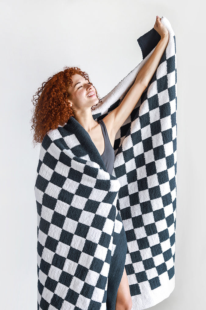 Checkerboard Throw - Fluent Trends