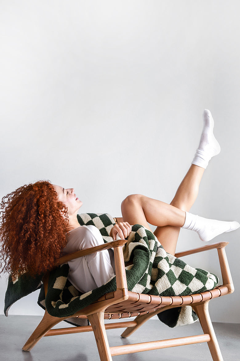 Checkerboard Throw - Fluent Trends