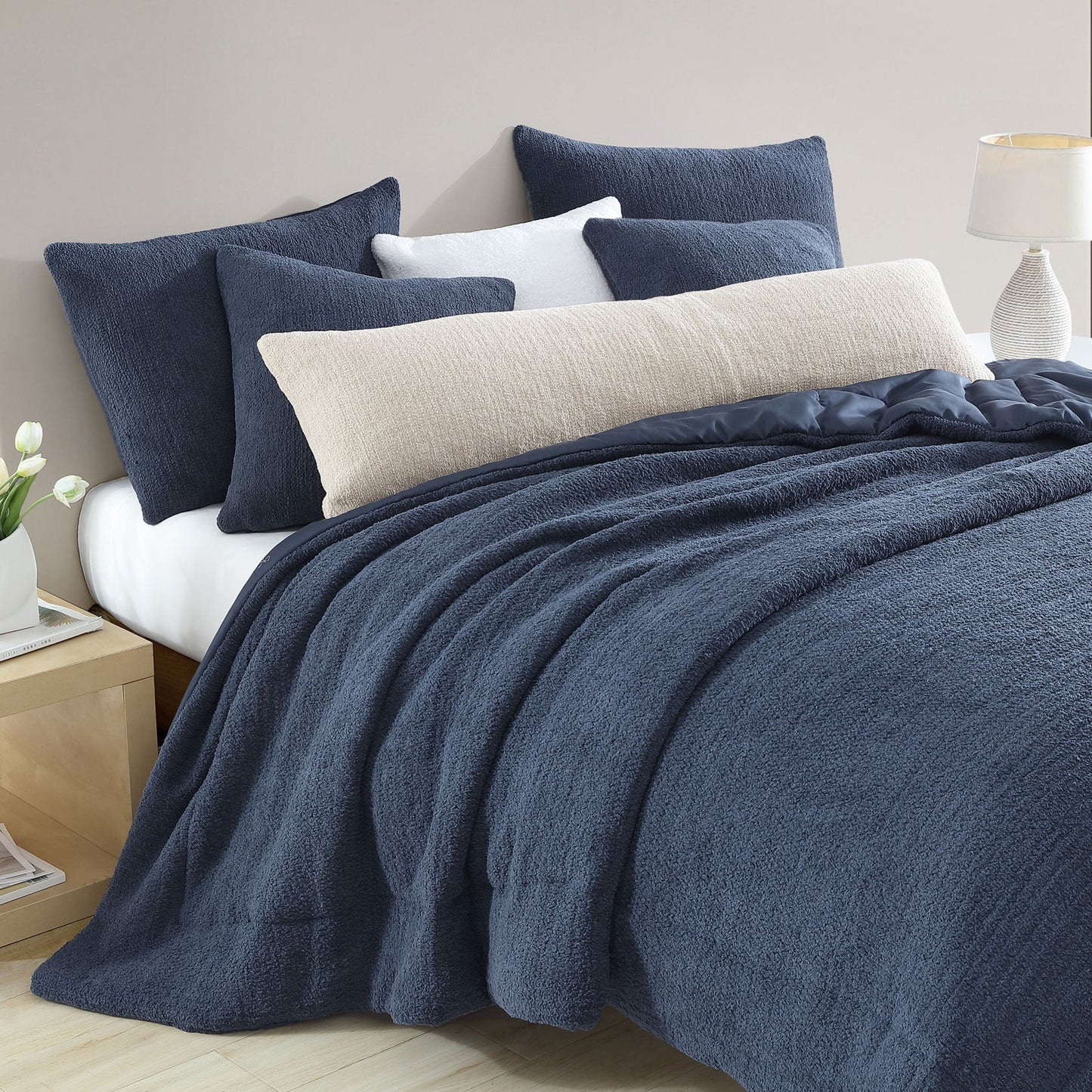 Snug Throw Pillow Sunday Citizen