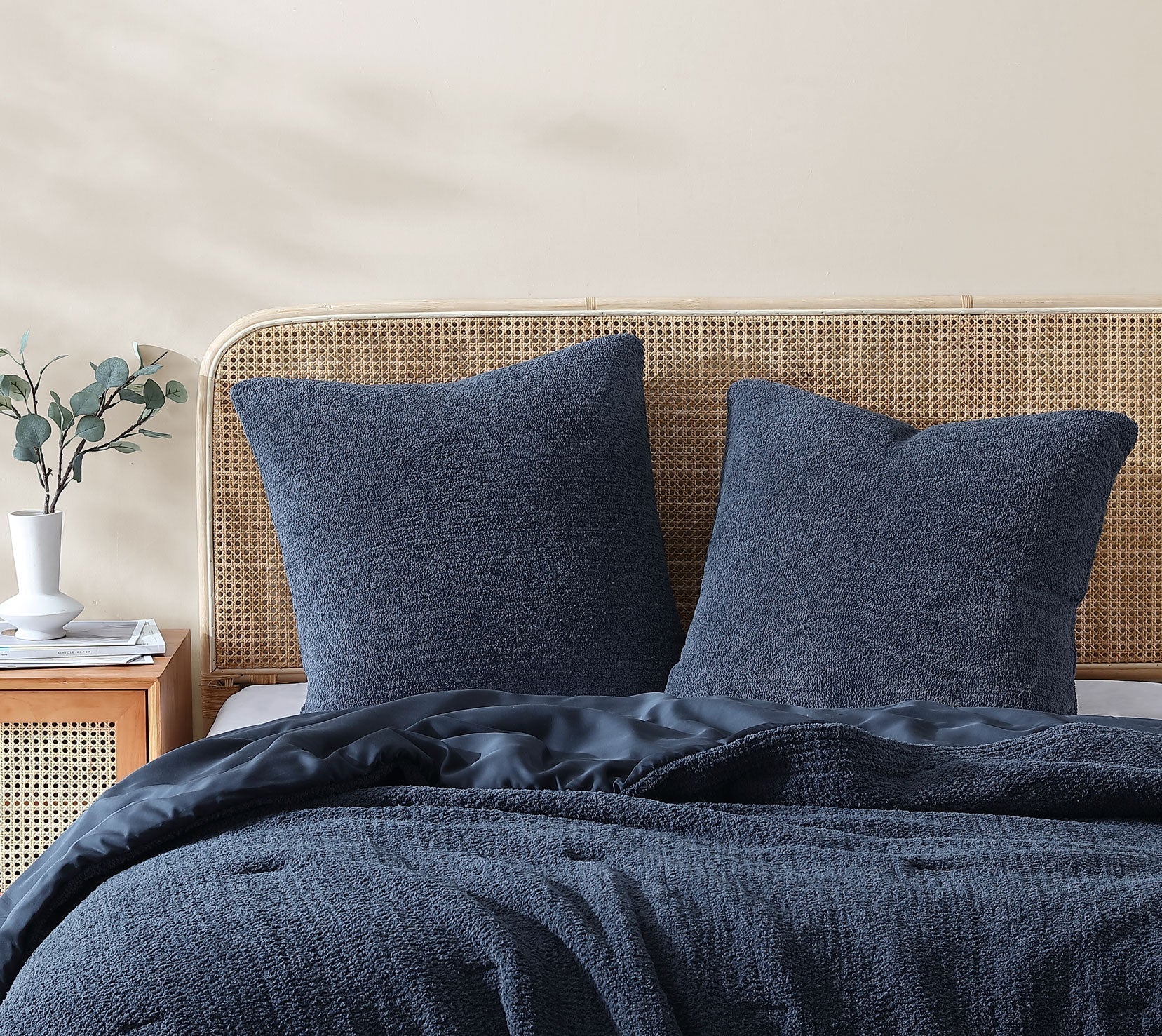 Snug Stitch Comforter - Fluent Trends