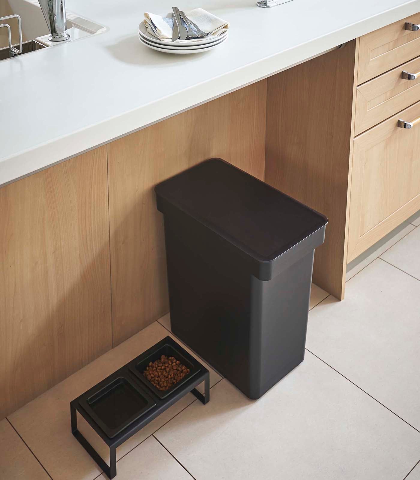 Rolling Airtight Pet Food Container (25 lbs.) - Fluent Trends