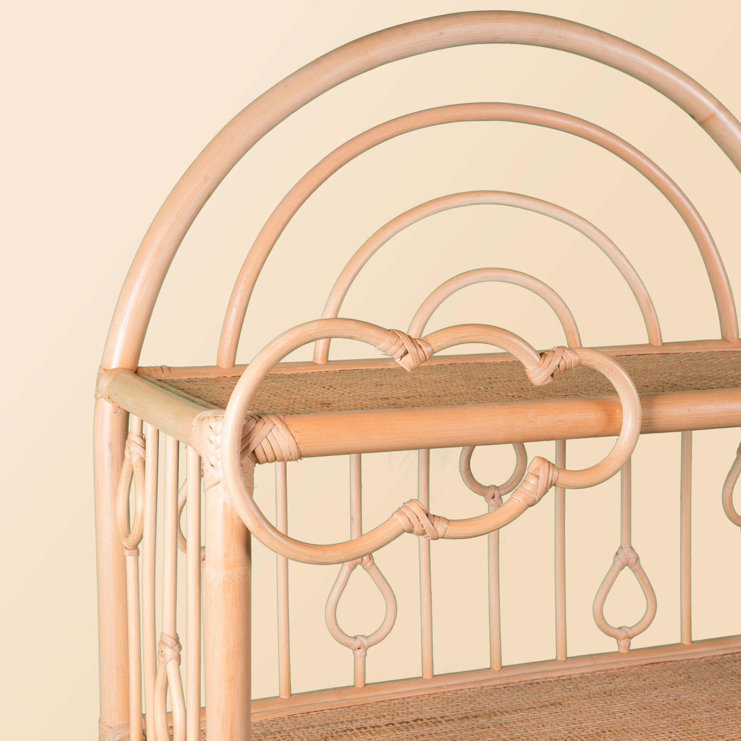 After the Rain Shelf - Fluent Trends