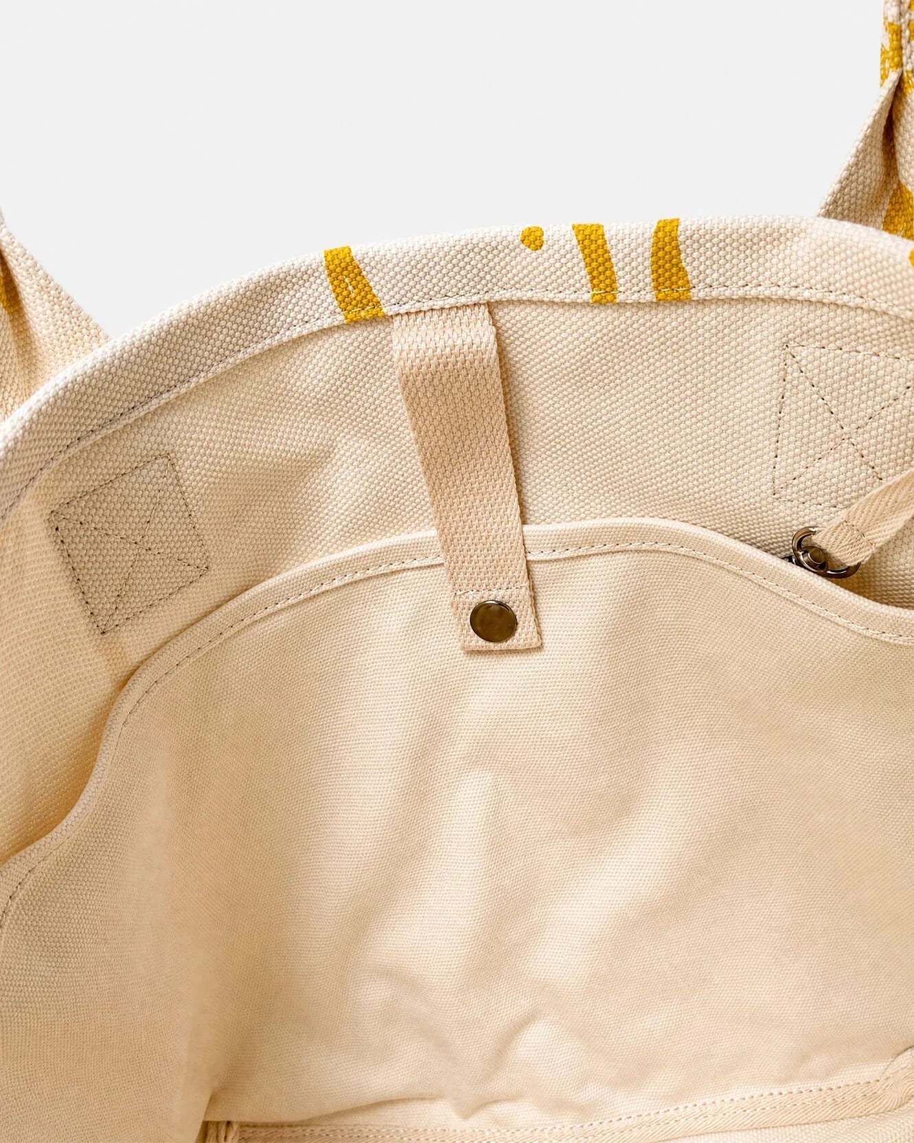 Lemone Tote Bag interior pockets and structured base detail in natural cotton