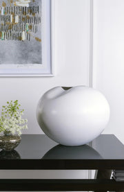 Milan White Sculptural Vase - Fluent Trends