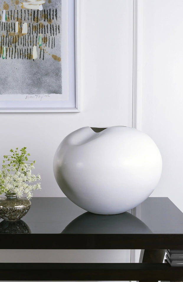 Milan White Sculptural Vase - Fluent Trends