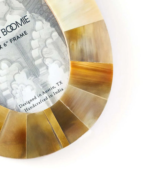 Kachhua 4x6 Oval Picture Frame - Horn, Brass Inlay - Fluent Trends