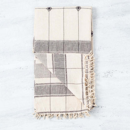 Mool Handwoven Artisanal King Size Organic Cotton Bedspread In Black & Off White