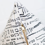 Capistrano in Clairvoyant 20" x 20" Pillow - Fluent Trends