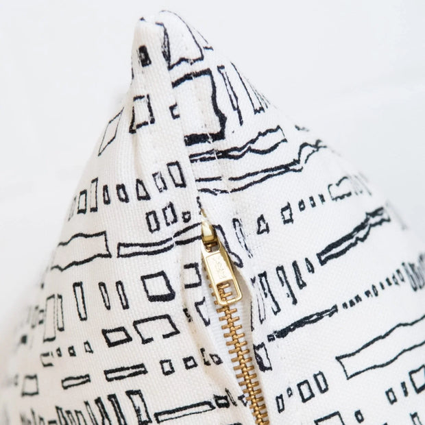 Capistrano in Clairvoyant 20" x 20" Pillow - Fluent Trends