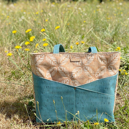 ADVOCATE zippered tote | AQUAMARINE Carry Courage