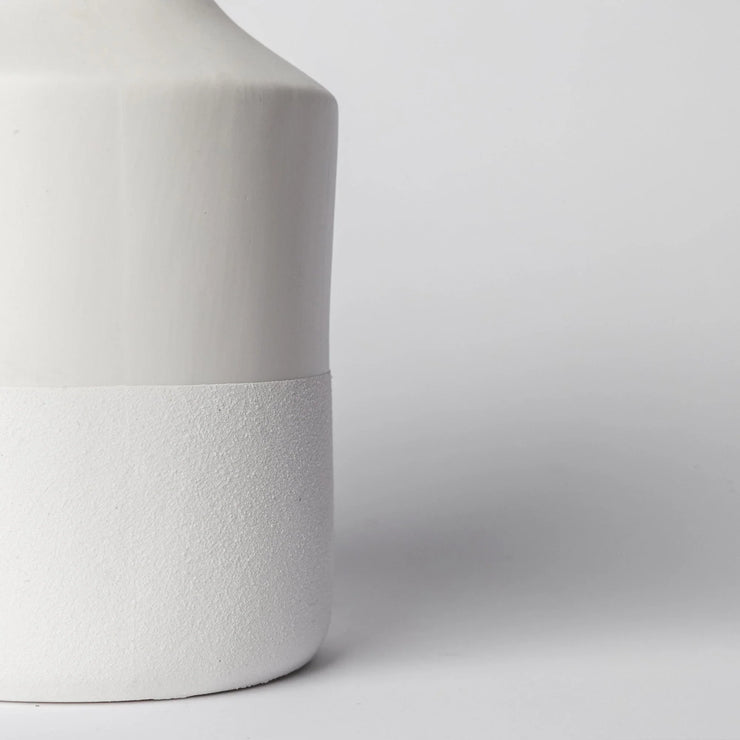 216 - Ceramic Vase - Fluent Trends