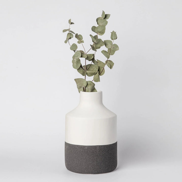 216 - Ceramic Vase - Fluent Trends