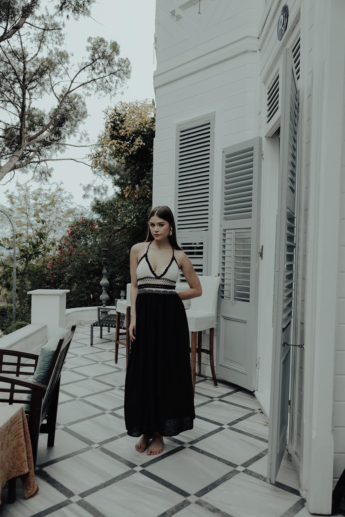 Rey Lace Dress — Black Soléa