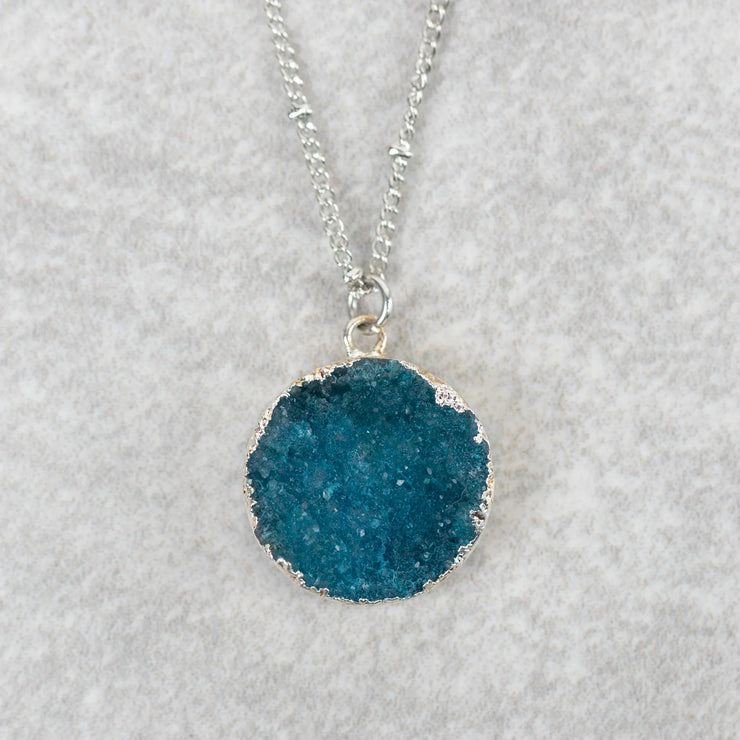 Chattan Geode Pendant Necklace - Fluent Trends