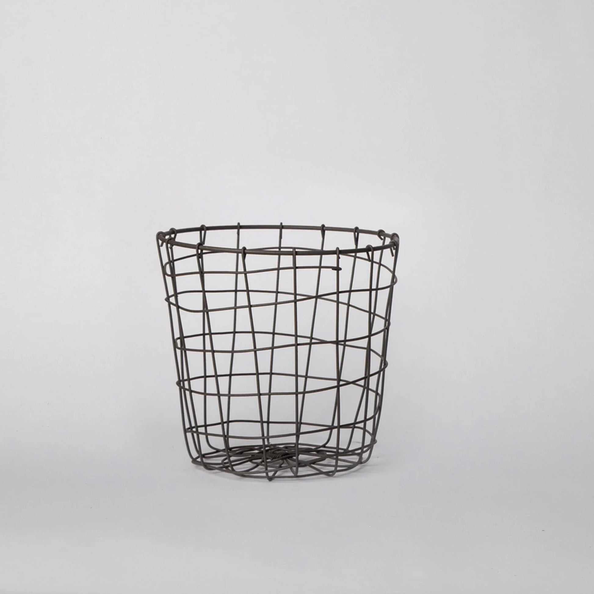 308 - Round Iron Basket - Fluent Trends Metal Baskets
