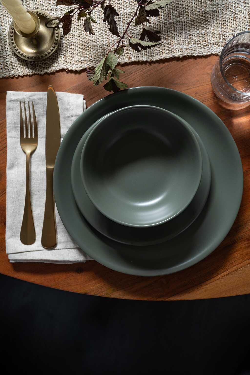 Heritage Collection Dinnerware Set 16-Piece - Premium Dinnerware