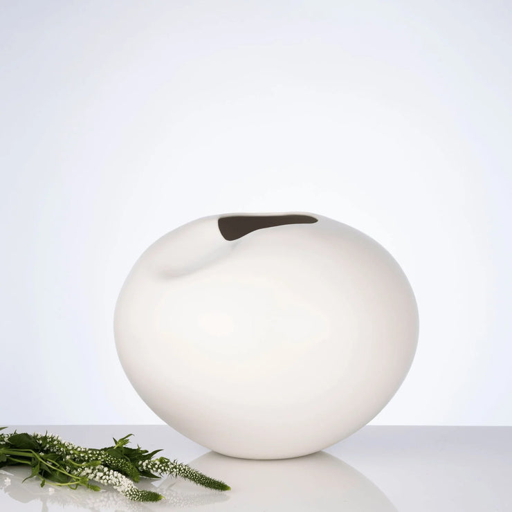 Milan White Sculptural Vase - Fluent Trends