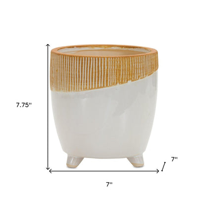 Brown 10 Ounce Round Pot Planter No additional pieces included