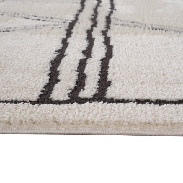 Ivory & Black Geometric Area Rug - 5' x 7' Stain Resistant Polypropylene - Fluent Trends Area Rugs